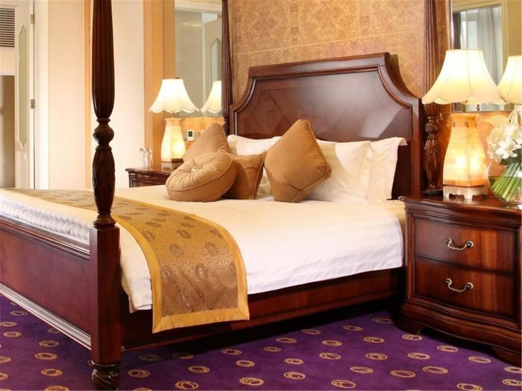 Ramada Plaza Pudong South Hotel